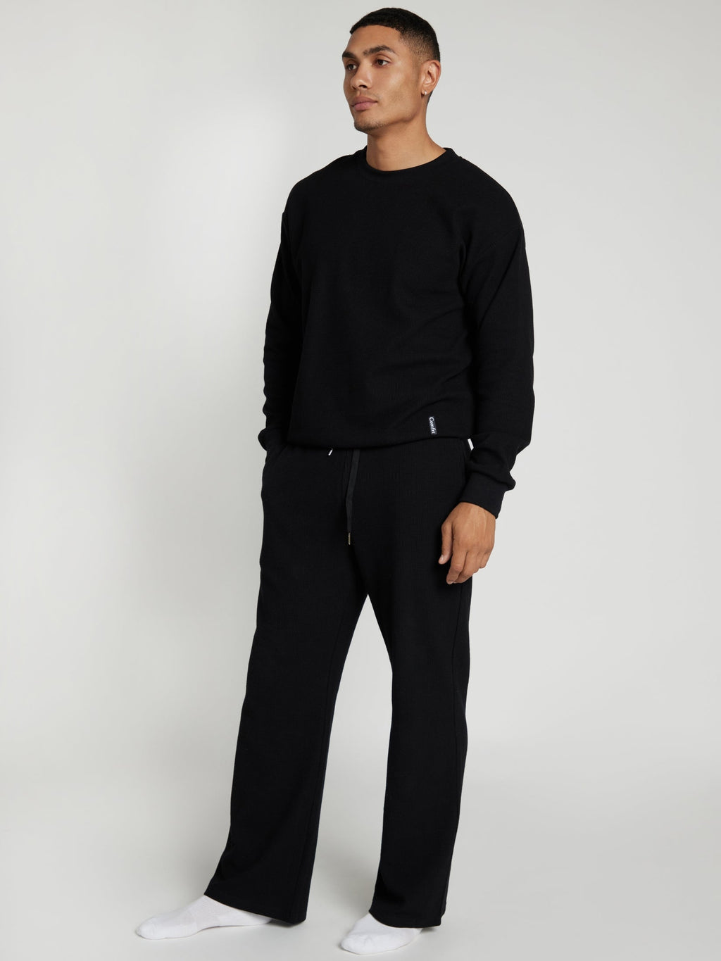 Onyx Black / M