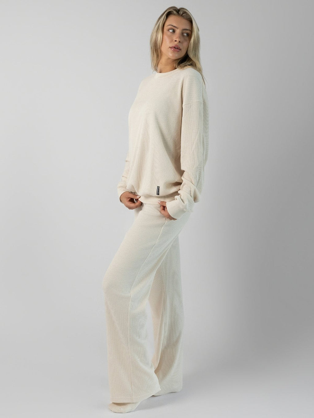 Ivory / F